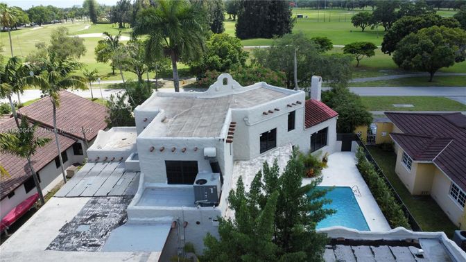 Exterior, Drone