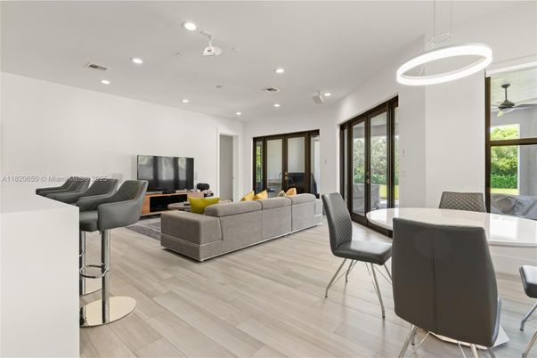 Dining room, Interior, Living room, Pendant Lights, Recessed Lighting, Wood Texture Flooring