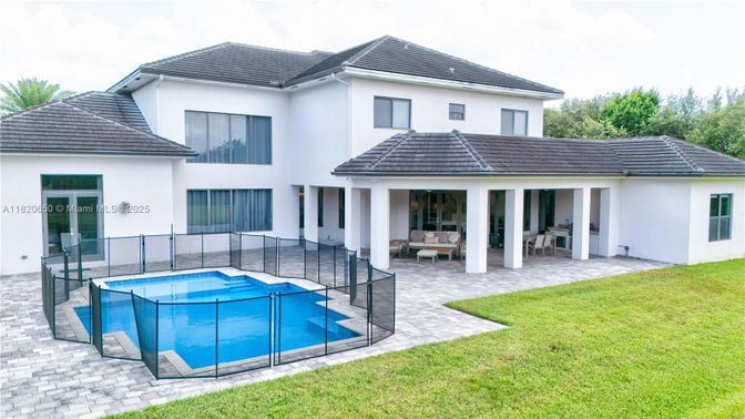 Backyard, Exterior, Pool