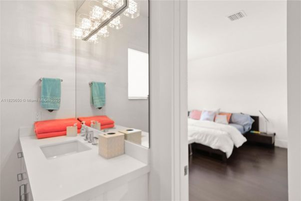 Bathroom, Bedroom, Interior