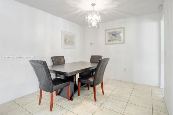 Chandelier, Dining room, Interior