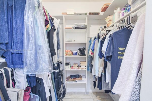 Interior, Walk-in Closets