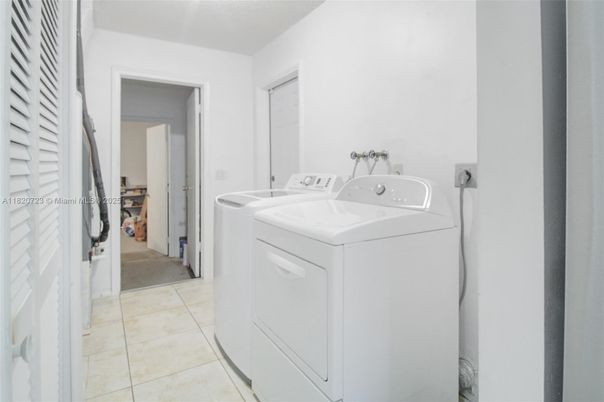 Interior, Washer