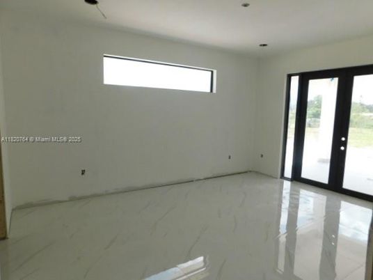 Empty room, Interior, Marble, Recessed Lighting
