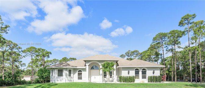 Backyard, Exterior, Facade, French Provincial