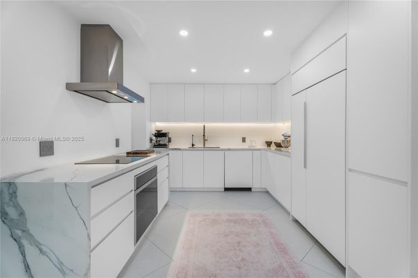 Interior, Kitchen, Recessed Lighting