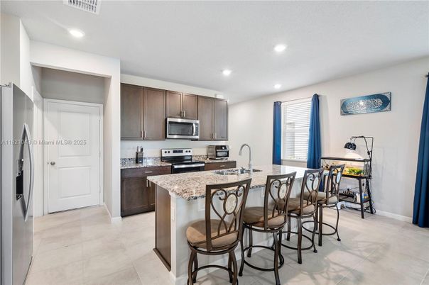 Interior, Kitchen, Living room, Recessed Lighting, Stainless Steel Appliances