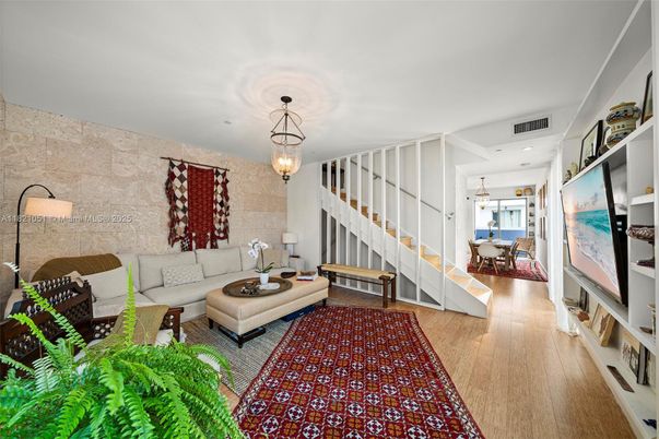 Chandelier, Dining room, Interior, Living room, Pendant Lights, Recessed Lighting, Wood Texture Flooring