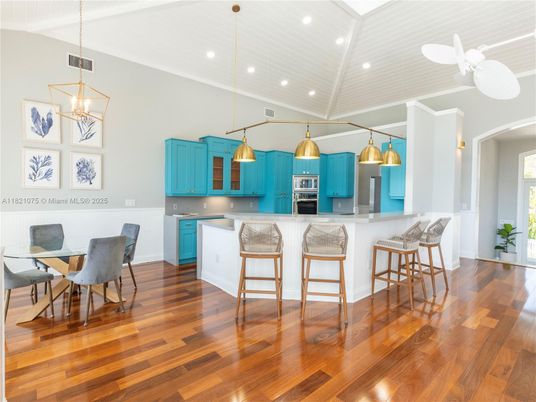 Dining room, Interior, Kitchen, Pendant Lights, Recessed Lighting, Stainless Steel Appliances, Wood Texture Flooring