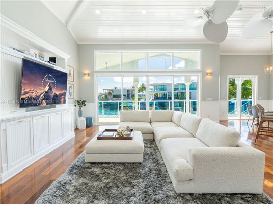 Interior, Living room, Pendant Lights, Recessed Lighting, Water, Wood Texture Flooring