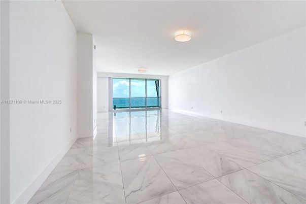 Empty room, Interior, Marble, Water