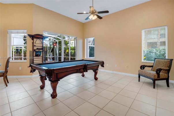 Billiard Table, Game Room, Interior