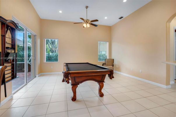 Billiard Table, Game Room, Interior, Recessed Lighting