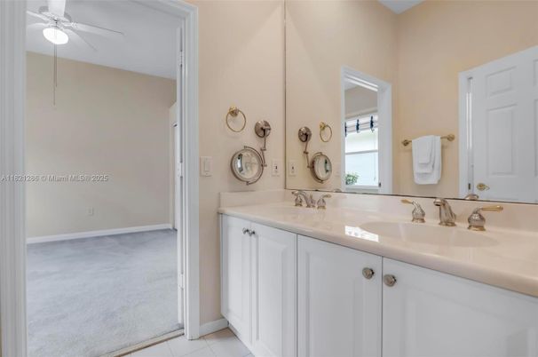 Bathroom, Dual Sink Vanities, Interior