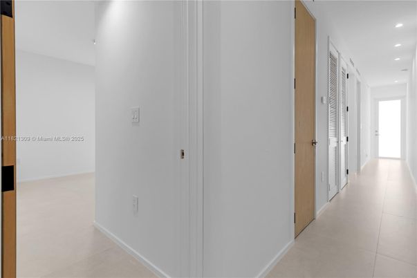 Interior, Recessed Lighting