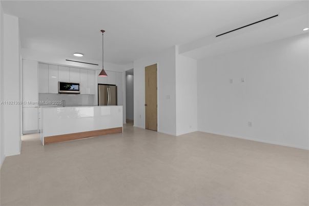 Empty room, Interior, Kitchen, Pendant Lights, Recessed Lighting, Stainless Steel Appliances