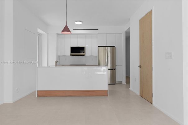 Interior, Kitchen, Stainless Steel Appliances