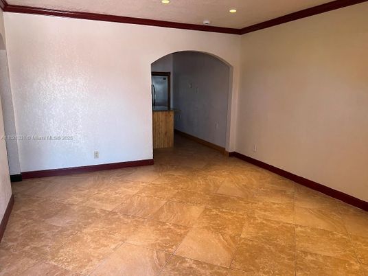 Empty room, Interior, Recessed Lighting