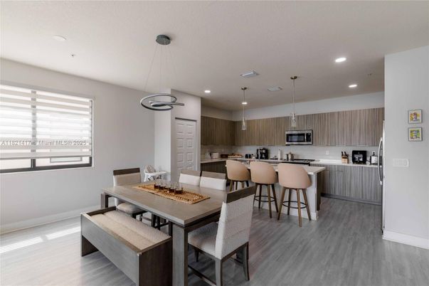 Dining room, Interior, Kitchen, Pendant Lights, Recessed Lighting