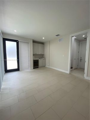 Empty room, Interior, Kitchen, Recessed Lighting