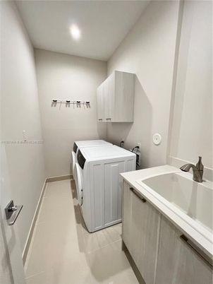 Interior, Recessed Lighting, Washer