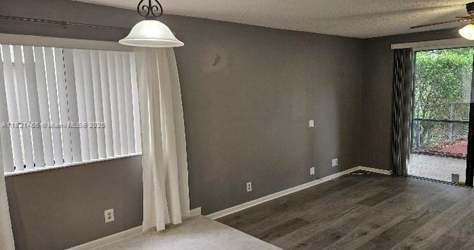 Empty room, Interior, Pendant Lights, Wood Texture Flooring