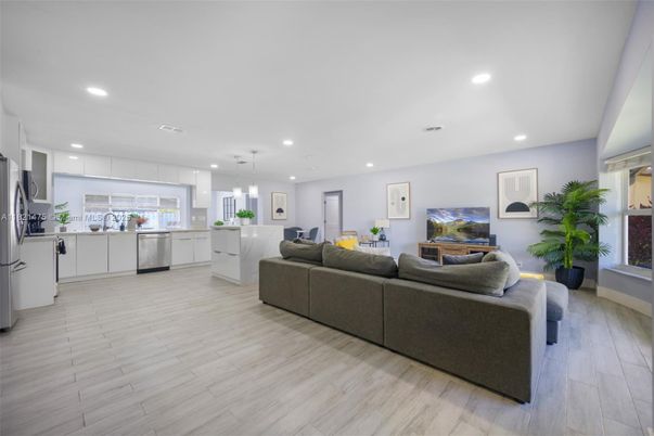 Interior, Kitchen, Living room, Pendant Lights, Recessed Lighting, Stainless Steel Appliances, Wood Texture Flooring