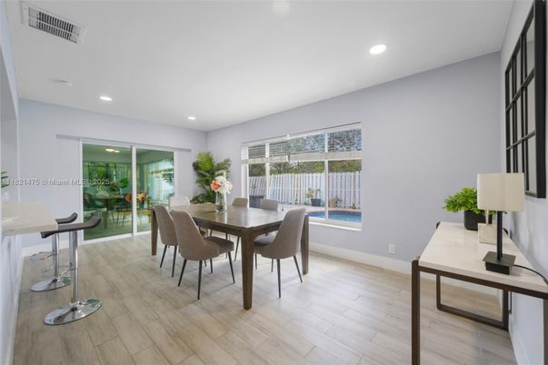 Dining room, Interior, Recessed Lighting, Wood Texture Flooring