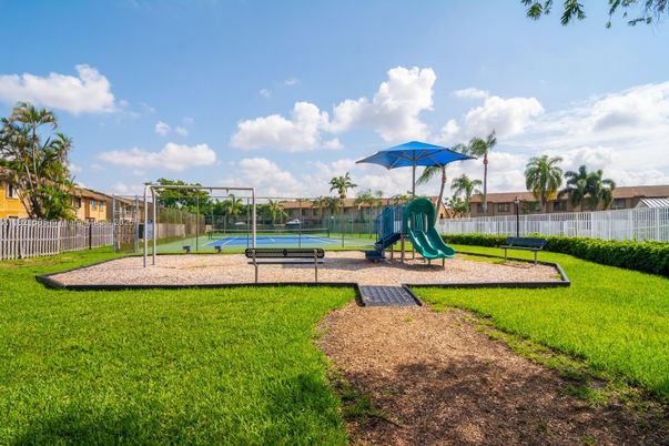 Backyard, Exterior, Playground
