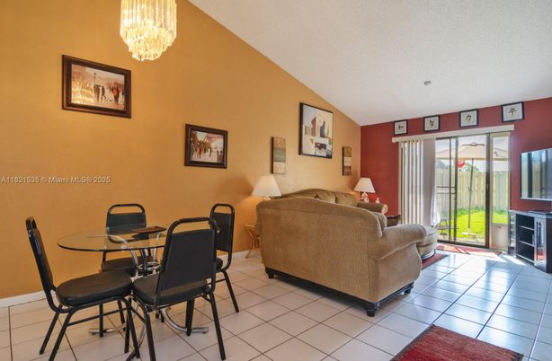 Chandelier, Dining room, Interior, Living room