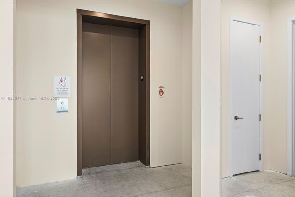 Elevator, Interior