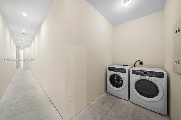 Interior, Recessed Lighting, Washer