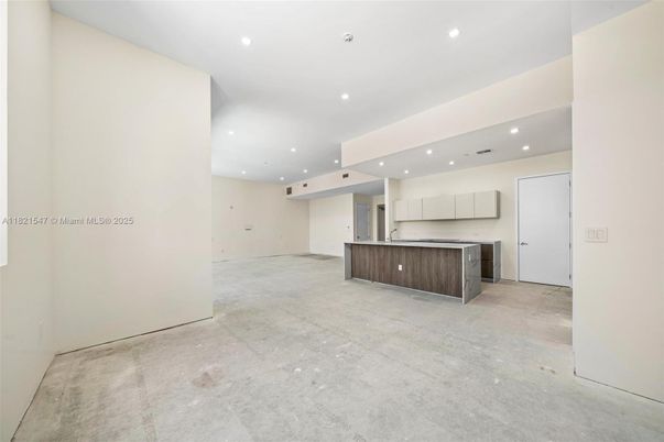 Empty room, Interior, Kitchen, Recessed Lighting