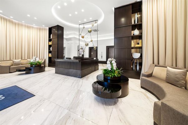 Interior, Living room, Marble, Pendant Lights, Recessed Lighting
