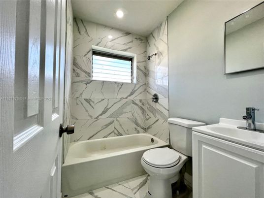 Bathroom, Interior, Marble, Marble Walls, Recessed Lighting