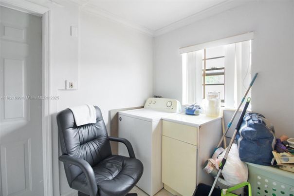 Interior, Washer