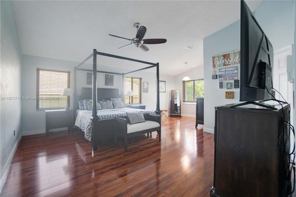 Bedroom, Interior, Pendant Lights, Wood Texture Flooring