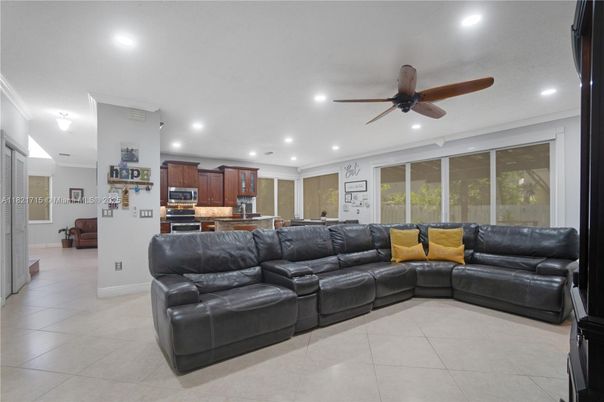 Interior, Kitchen, Living room, Recessed Lighting