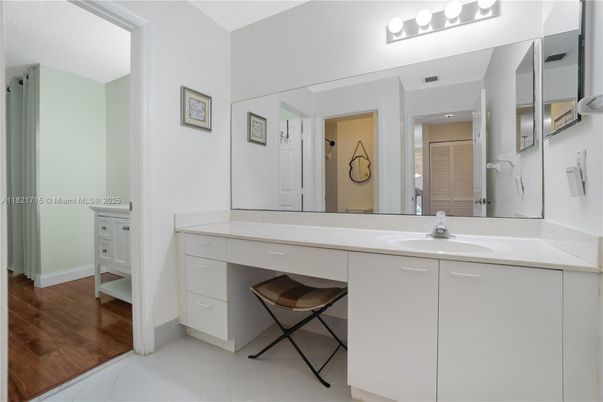 Bathroom, Dual Sink Vanities, Interior, Wood Texture Flooring
