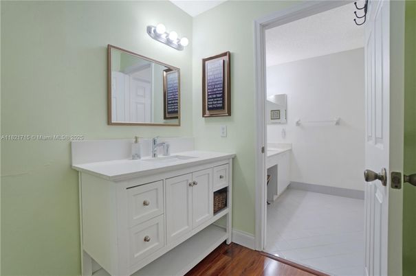 Bathroom, Dual Sink Vanities, Interior, Wood Texture Flooring