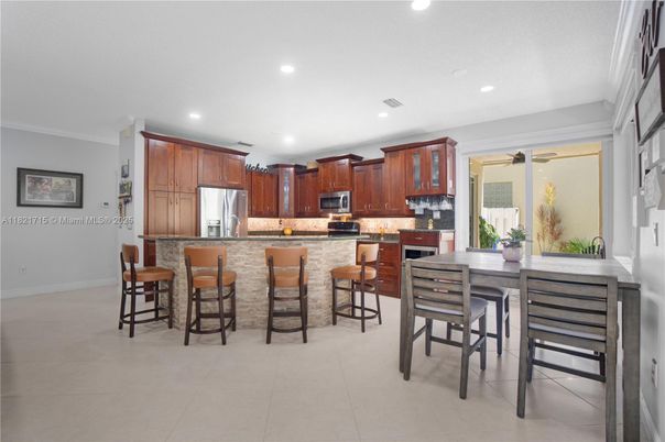 Dining room, Interior, Kitchen, Recessed Lighting, Stainless Steel Appliances