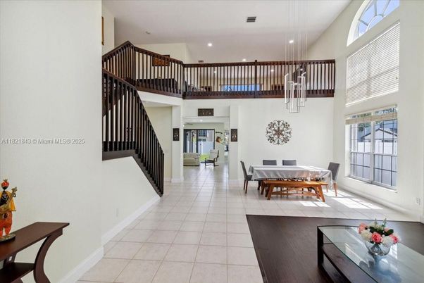 Dining room, Interior, Pendant Lights, Recessed Lighting