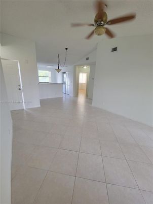 Empty room, Interior, Pendant Lights