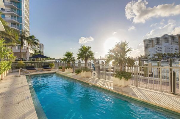 Exterior, Pool, Water