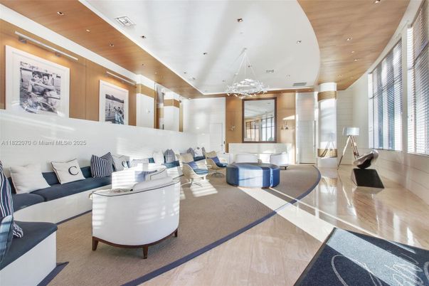 Interior, Living room, Pendant Lights, Recessed Lighting, Wooden Ceilings