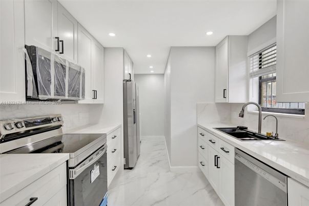 Interior, Kitchen, Marble, Recessed Lighting, Stainless Steel Appliances