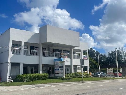 Exterior, Facade, Condo Building
