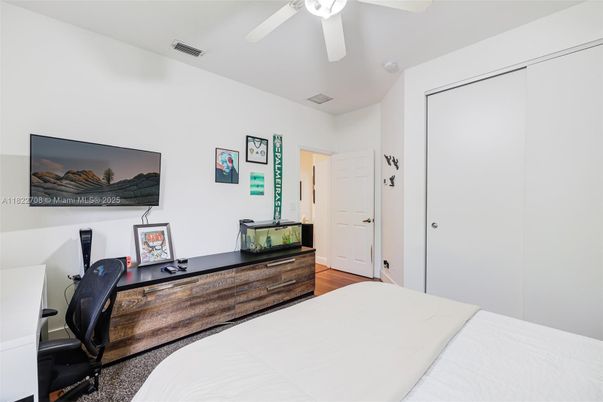 Bedroom, Home Office, Interior, Wood Texture Flooring