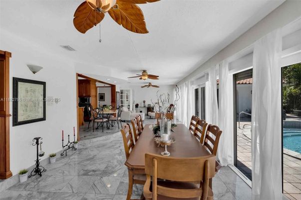 Dining room, Interior, Kitchen, Marble, Recessed Lighting