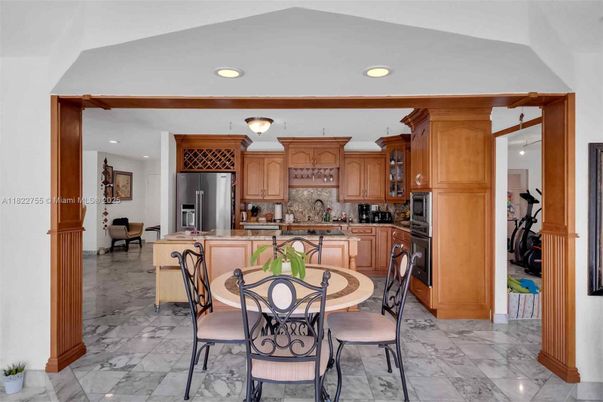 Dining room, Interior, Kitchen, Marble, Recessed Lighting, Stainless Steel Appliances